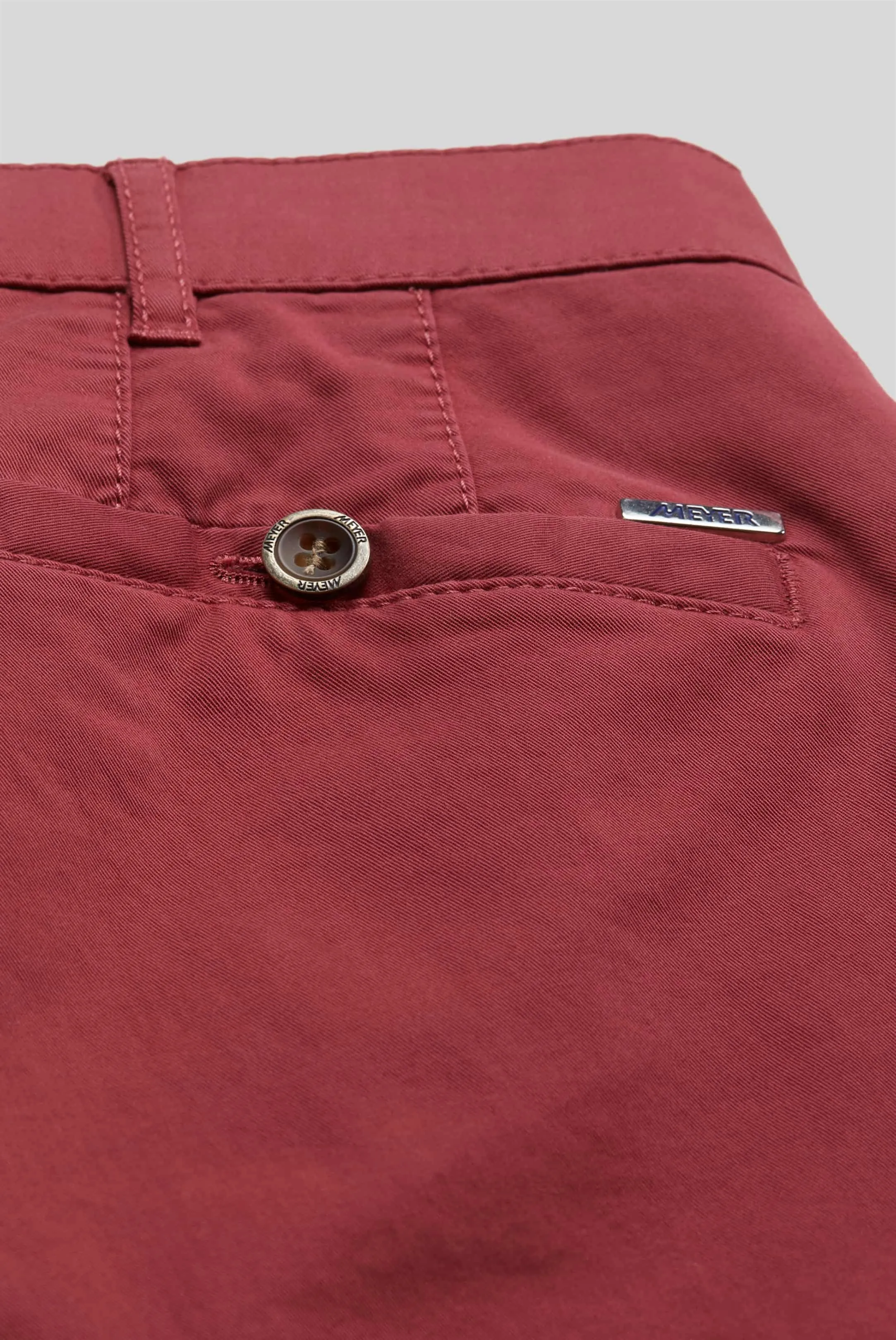 40% OFF - MEYER Trousers - Roma 3001 Lightweight-Weight Cotton Chinos - Red - Sizes: 38 LONG