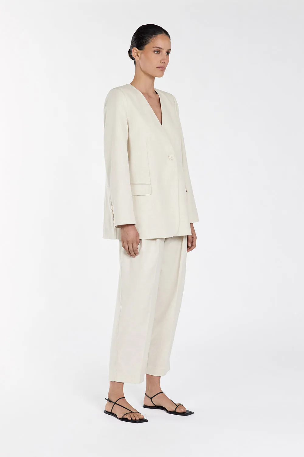 AMSTERDAM SAND COLLARLESS BLAZER